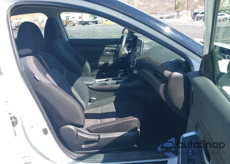 2021 Nissan Sentra Sr Xtronic Cvt z USA, uszkodzony, nr VIN 3N1AB8DV7MY258310